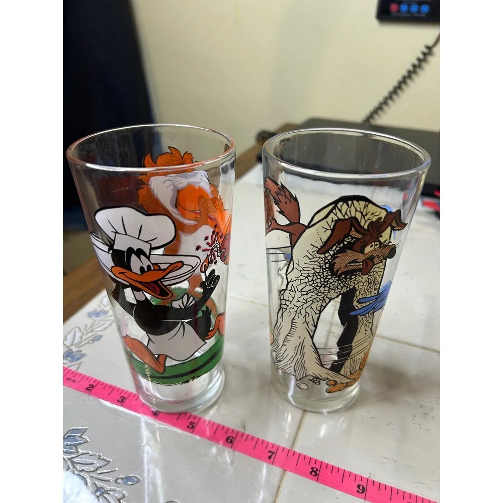 Vintage Looney Tunes Glass Set‎ Daffy Duck Wile E Coyote Road Runner BEEP BEEP